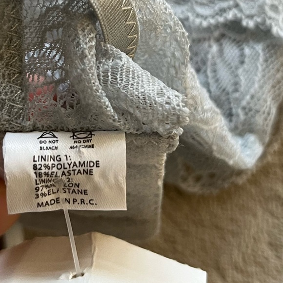 Brandy Melville Lace Bralette - Picture 9 of 9